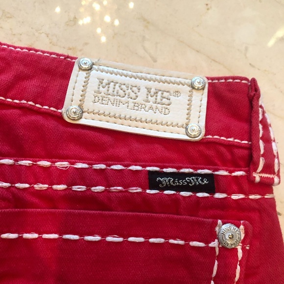 Miss Me Red and White Stitched Denim Skinny Sz 27 - Picture 5 of 5